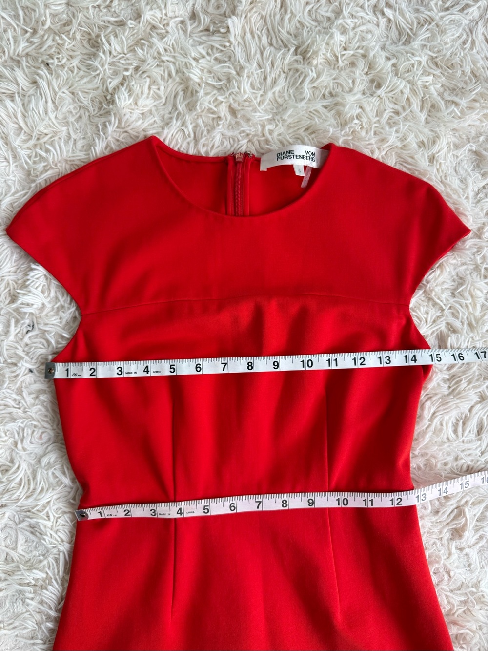 Diane von Furstenberg Red Sheath Dress Cap Sleeve Career Cocktail Size 0 - Picture 4 of 7